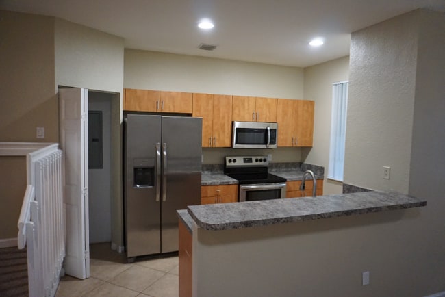 Building Photo - 1108 Lucaya Dr Rental