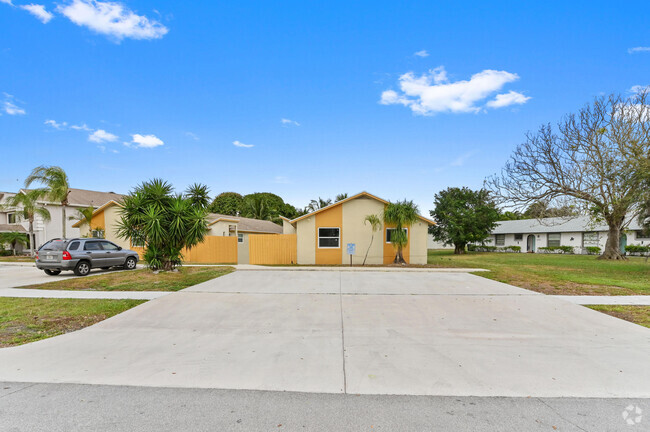 Building Photo - 12461 Westhampton Cir Rental