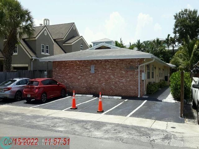Photo - 1416 NE 5th Ct Apartment Unit 2