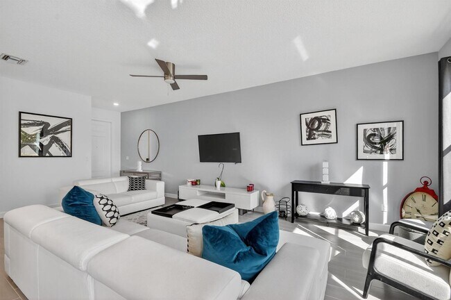 Photo - 4790 Navali Dr