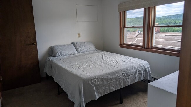36 S Walnut St Unit 3