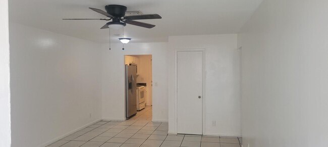 Photo - 1165 W 28th St Unit 4