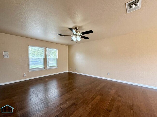 6418 Highland Grass