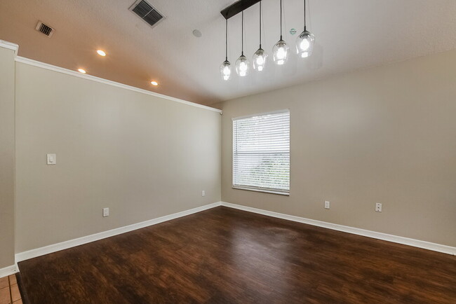 Photo - 1820 Greenbrook Ct