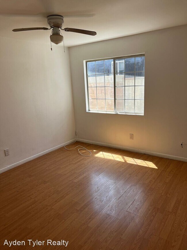 4 br, 2 bath House - 38468 3rd St E