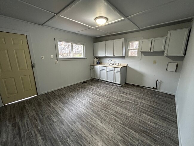 Photo - 1020 Robinson St