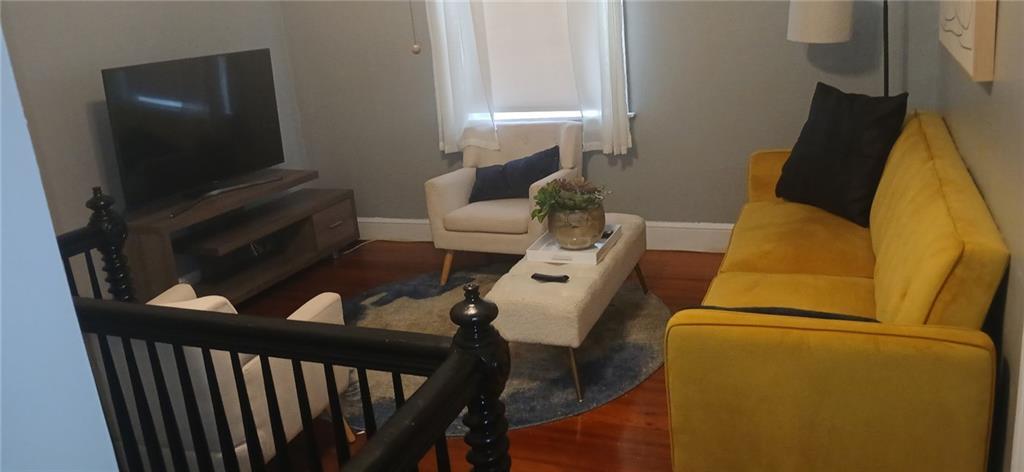 Photo - 37-37 Mary Ave Unidad 2