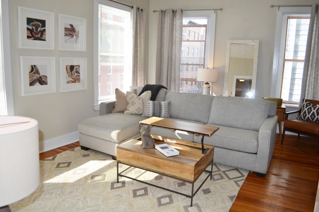 Building Photo - 435 Hanover St Unit 3B