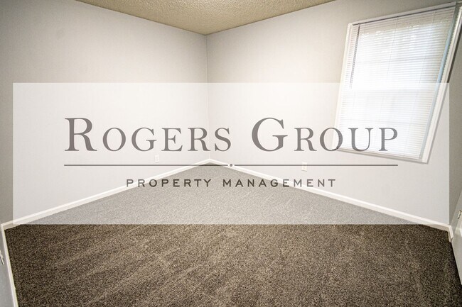 Photo - #103*** - 104-106 Holly Ct Duplex Unit 106 Holly Ct