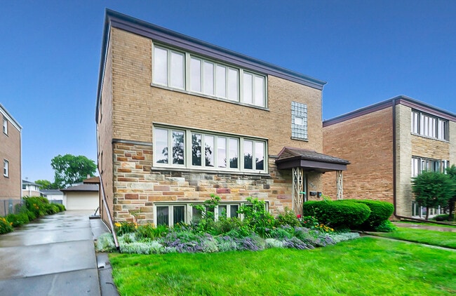 Building Photo - 8909 N Wisner St Unit 1