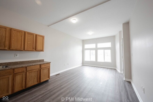 Photo - 3014 W 10th St Unit 1