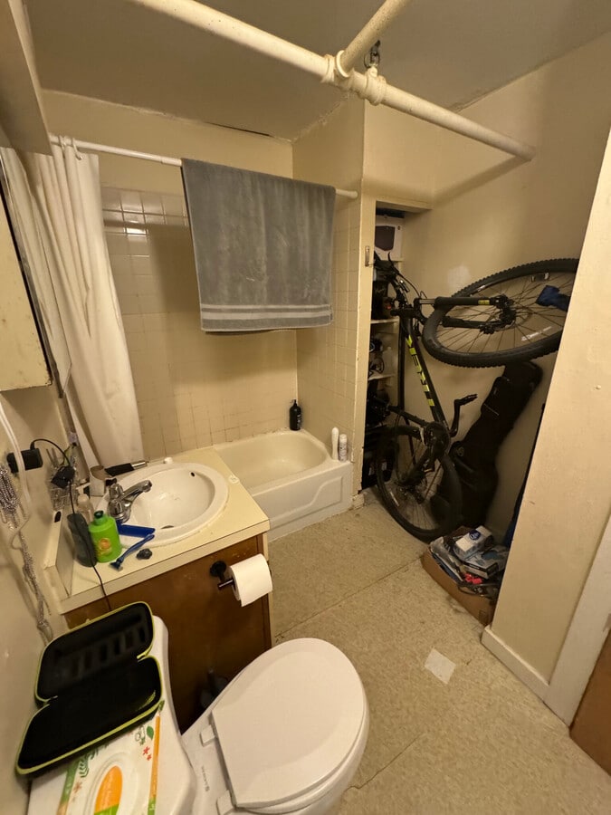 Photo - 19 Peterborough St Unit A