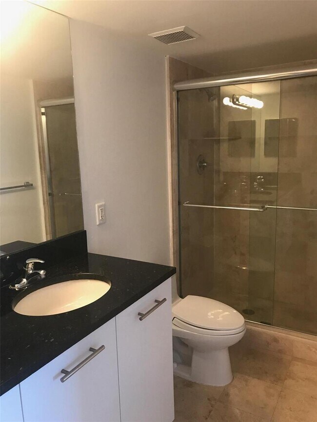 Photo - 3300 NE 191st St Unidad #PH8