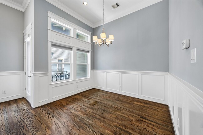 Photo - 609 Rutland St