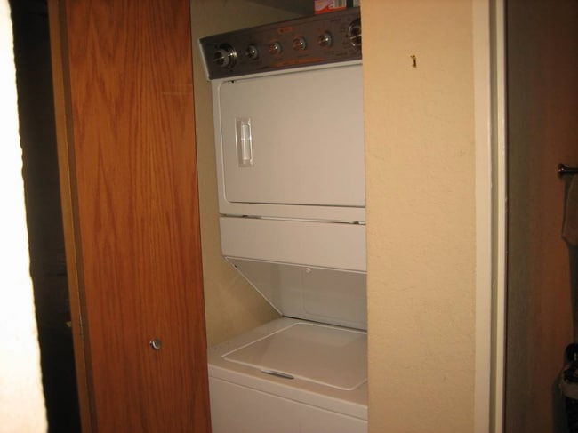 Photo - 303 Grandview Ct Unidad 303