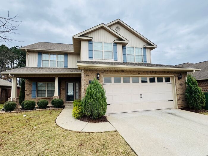 Amazing Square Footage & Location-with a FENCED YARD - Amazing Square Footage & Location-with a FENCED YARD