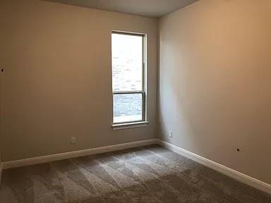 Photo - 713 Woodview Dr