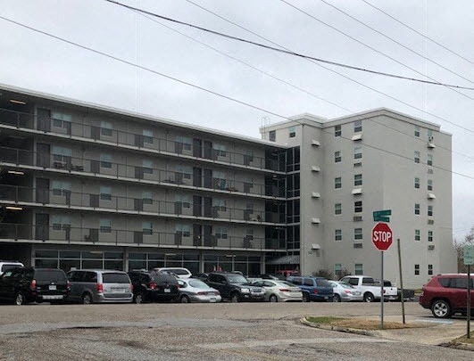 Photo - Deville Manor Apartments