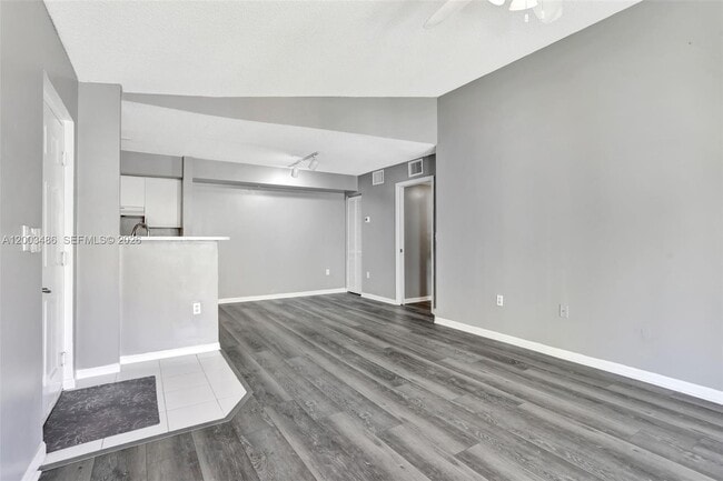 Photo - 4820 N State Rd 7 Unit 201