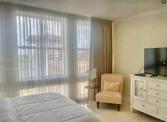 Photo - 700 Biltmore Way Unit 818