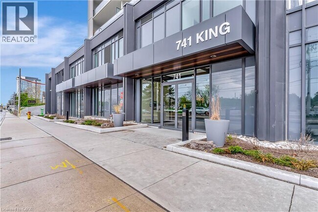 Photo - 741 King St W Unit 1806