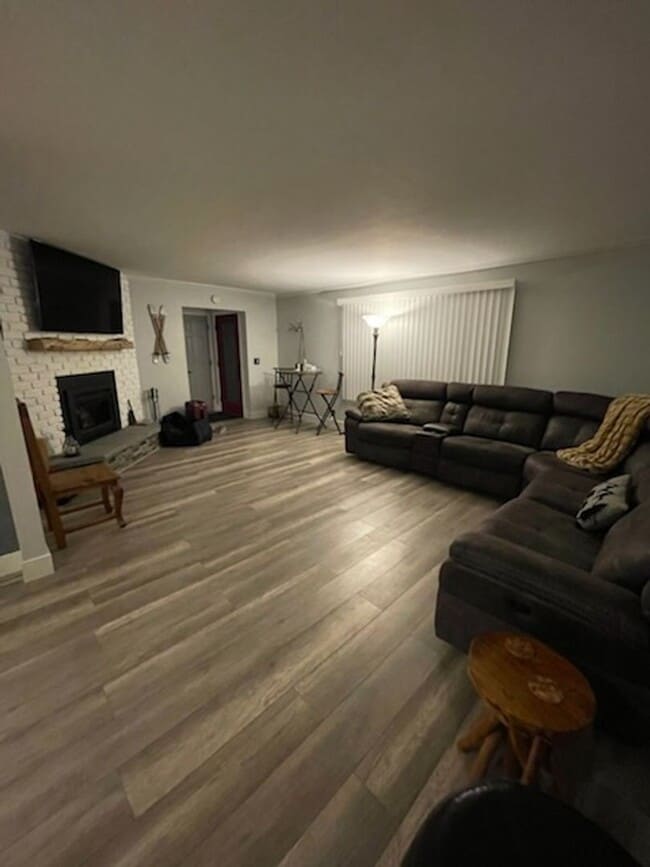 Photo - Large furnished mountaintop cabin with 2 car garage and hot tub