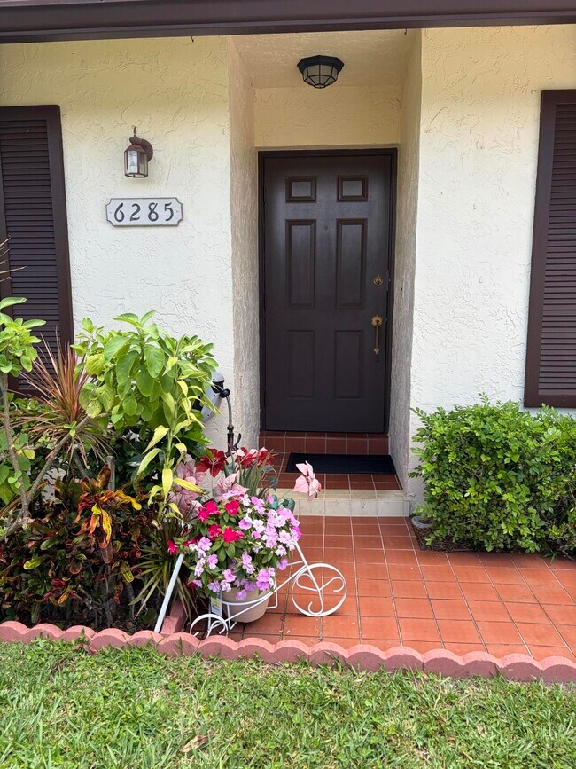 Photo - 6285 Tall Cypress Cir