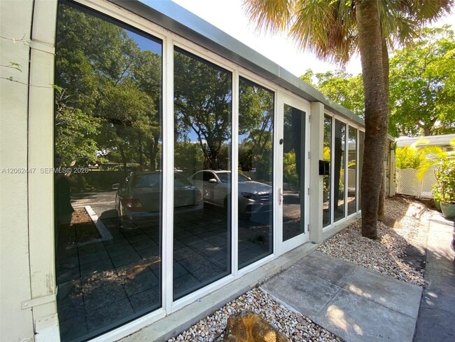 Building Photo - 6414 Miami Lakes Dr