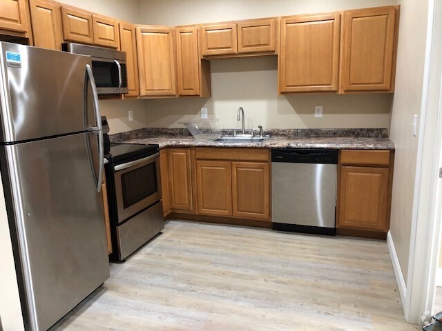 Building Photo - 15 LLC-23 Elm St Unit 305 Rental