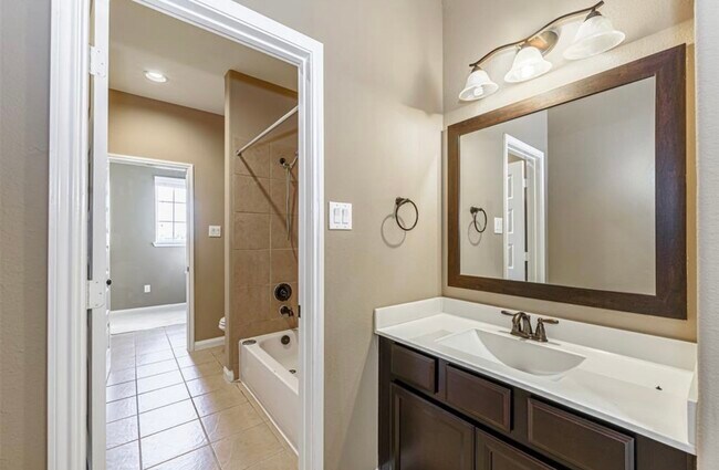 Photo - 4607 Rockton Hills Ln