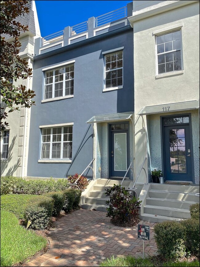 Building Photo - Stunning and Unique Luxury Town Home for Rent in the heart of sought after SODO!