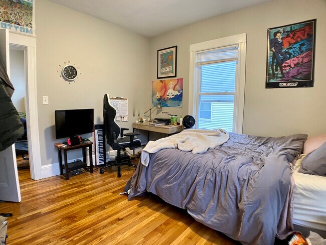 271 Highland Ave Unit 1