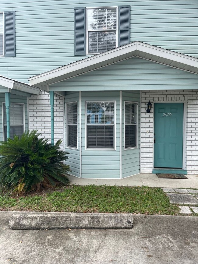 Charming 2 BR 1.5 Bath available in Dunnellon - Charming 2 BR 1.5 Bath available in Dunnellon House