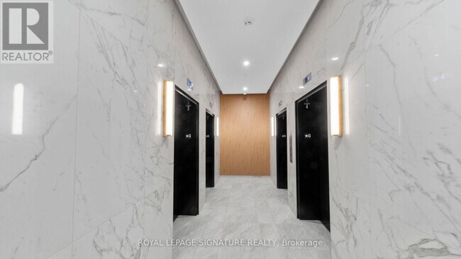 Photo - 1 Quarrington Lane Unité 1804