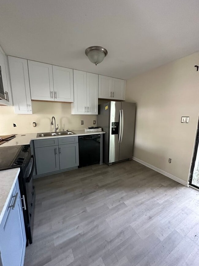 Photo - 2 Bedroom Apartment Walking Distance to FSU