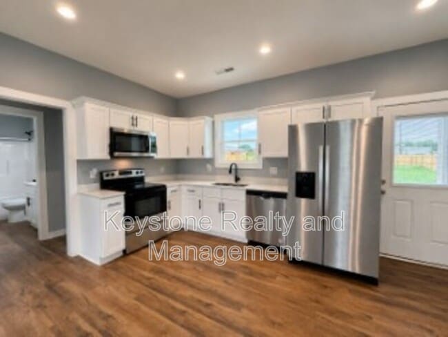 Photo - 605 Colonelette Dr