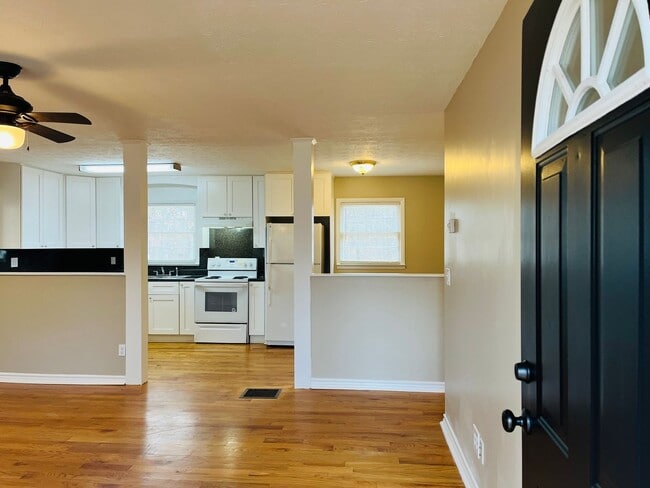 Photo - Charming 3-bedroom, 1.5-bath brick ranch situated on a large private lot in Carrollton! Must see!