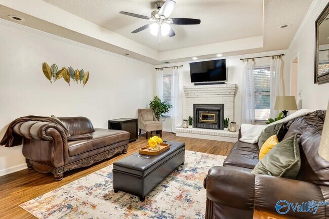 108 Adalene Ln