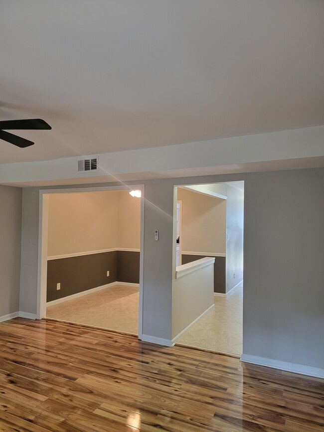 Photo - 6303 New Market Way