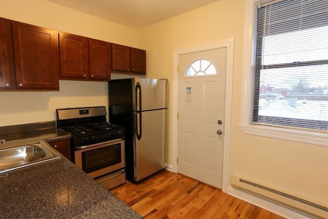 Photo - 4422 N Wolcott Ave Unidad A3