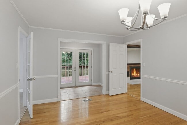 Photo - 1306 Brockton Dr