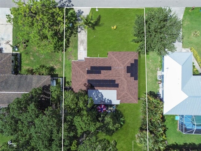 246 SE 44th St