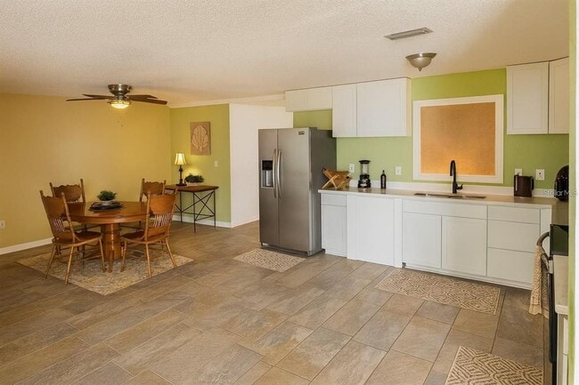 Photo - 11063 Auburndale St