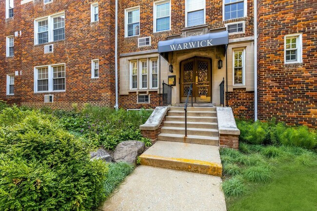 Photo - Spacious 1BR/1BA in Fabulous Cathedral Heights neighborhood!