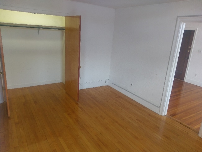 Photo - 83 Main St Unidad #1