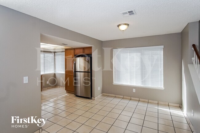 Photo - 7118 Shadow Crest Dr