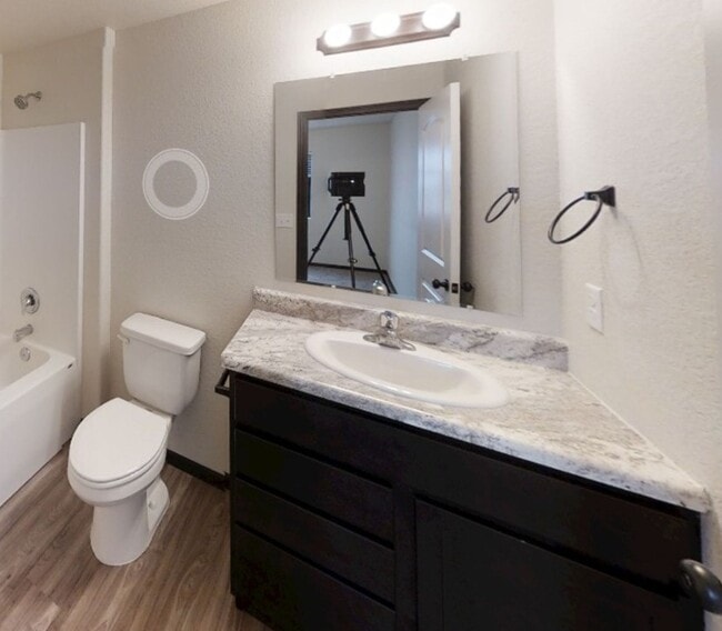 Photo - Fox Run Apartments