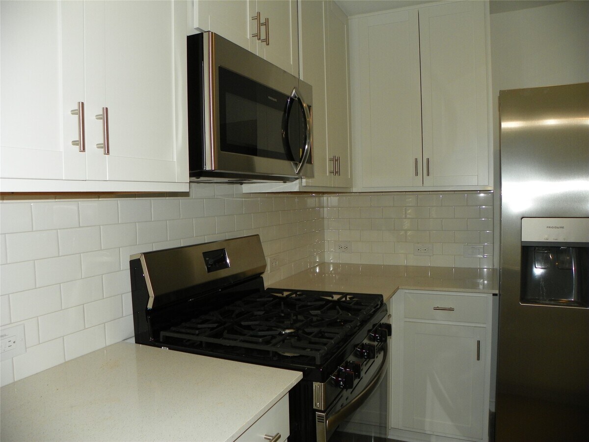 Photo - 261 Douglas Hls Dr