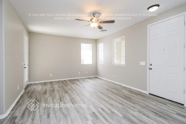 Photo - 3023 S 101st Ave