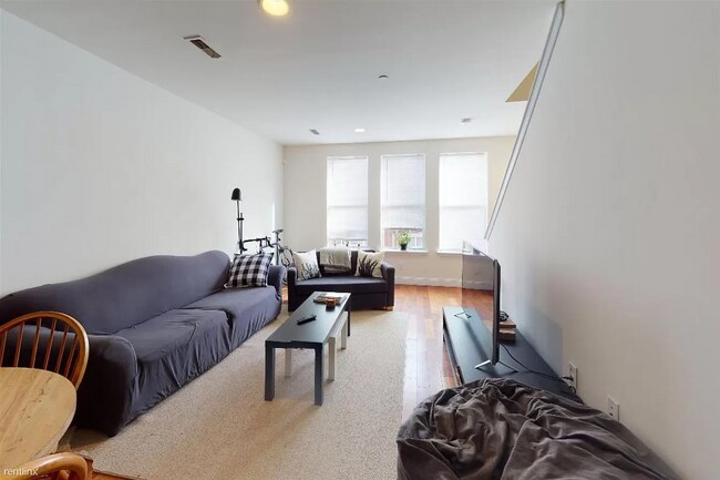Photo - 1934 N Gratz St